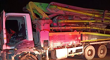 Malatya'da beton mikseri ile çarpışan araç devrildi: 2 yaralı