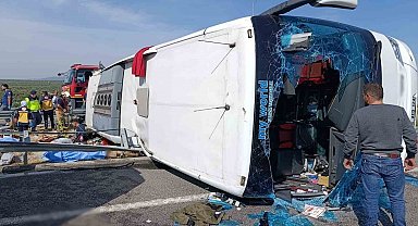 Manisa'daki tur otobüsü kazasında ölü sayısı 12'ye yükseldi