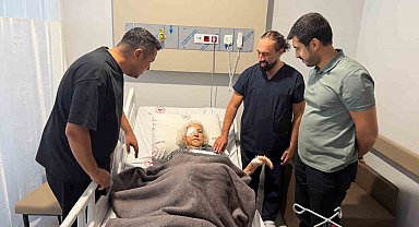 Marmaris Devlet Hastanesi'nde 93 yaşındaki hastaya başarılı göz ameliyatı