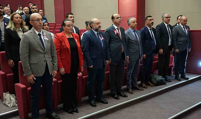 Meme kanserinde farkındalıktan erken tanıya sempozyumu gerçekleştirildi