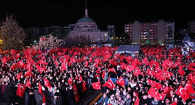 Menemen'de on binler, Cumhuriyet coşkusuyla buluştu