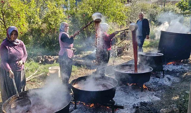 Mersin'de kazanlar kuruldu, Yörüklerin nar ekşisi mesaisi başladı