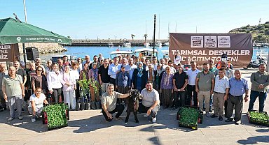 Mersin'de üreticilere makine, fide ve hayvan desteği