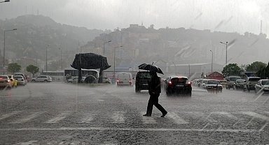 Meteoroloji'den Erzincan, Erzurum ve Bayburt için kuvvetli yağış uyarısı
