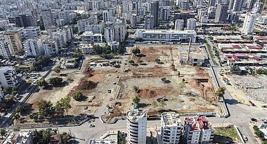 Mezitli Kent Meydanı projesinde çalışmalar sürüyor