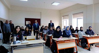 Mezun olduğu okula yıllar sonra rektör olarak döndü