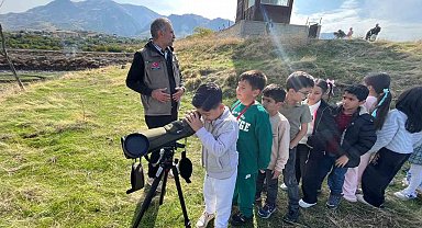 Minik öğrenciler kuş gözlemi ve tabiat eğitimine katıldı