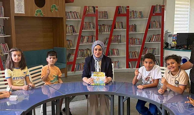Minik okurlar kitaplarla hayal dünyasına yolculuk yaptı