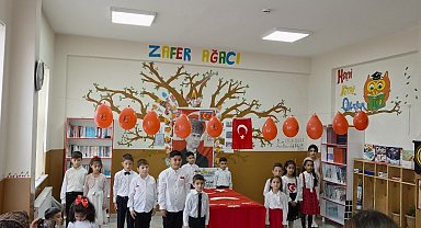 Minik yüreklerden Cumhuriyet'e anlamlı armağan: İstiklal Marşı'nın 10 kıtasını ezberlediler