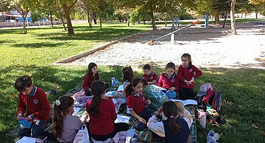 Minikler hem oynadı hem sağlıklı beslenmeyi öğrendi