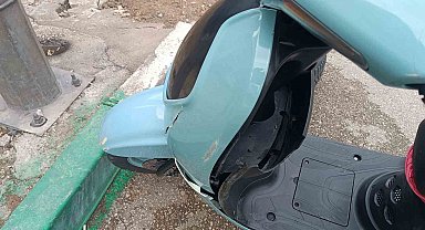 Motosiklet yayaya çarptı, ikisi de metrelerce sürüklendi; O anlar kamerada