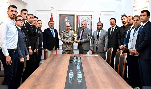 Muğla birincisi olan Emniyet voleybol takımı bölge müsabakalarına katılacak
