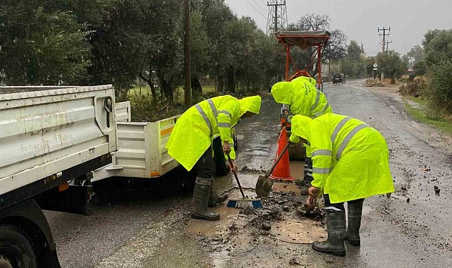 Muğla Büyükşehir Belediyesi ekipleri yağmur mesaisinde