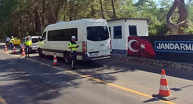 Muğla'da bir haftada 233 araç trafikten men edildi