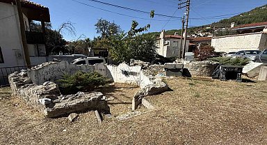 Muğla'da Üç Erenler Türbesi'nin aslından sonra kopyası da kayboldu
