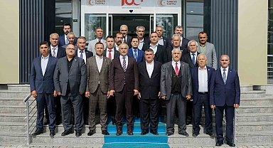 Muhtarlar Dayanışma Derneğinden Başkan Er'e hizmet teşekkürü
