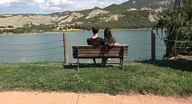 Munzur, sonbaharla birlikte sessizliğe büründü