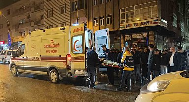 Muş'ta otomobil ile motosiklet çarpıştı: 2 yaralı