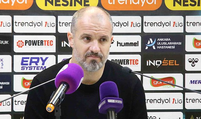 Mustafa Er: "4-2'lik bir galibiyet, hayırlı olsun, liderliği aldık"