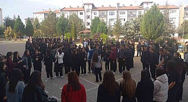 Nevşehir'de okullarda afet farkındalık eğitimi ve tatbikat yapıldı