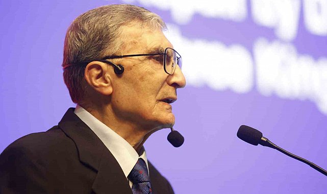 Nobel ödüllü Aziz Sancar, Mersin Üniversitesi'nde öğrencilerle buluştu