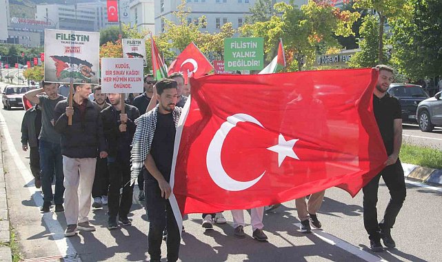 ODÜ'de, Filistin ve Doğu Türkistan'daki zulme karşı yürüyüş yapıldı