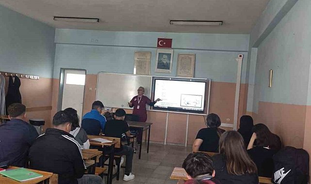 Öğrenciler diyabet ve obeziteye karşı bilgilendirildi