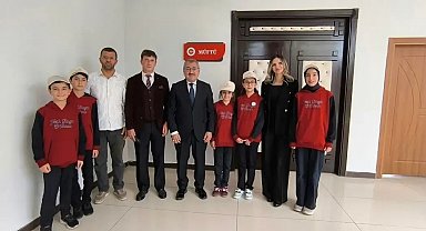 Öğrencilerden İl Müftüsü Çapçı'ya anlamlı ziyaret