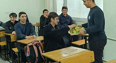 Öğrencilerden öğretmenlerine "sağlıklı nefes" ikramı