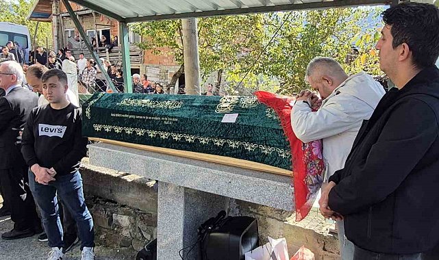 Okulda bıçaklı saldırıda hayatını kaybeden Eslem Sare, Bartın'da toprağa verildi
