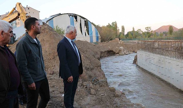 Oltu'da yeni köprülerin yapımına başlandı
