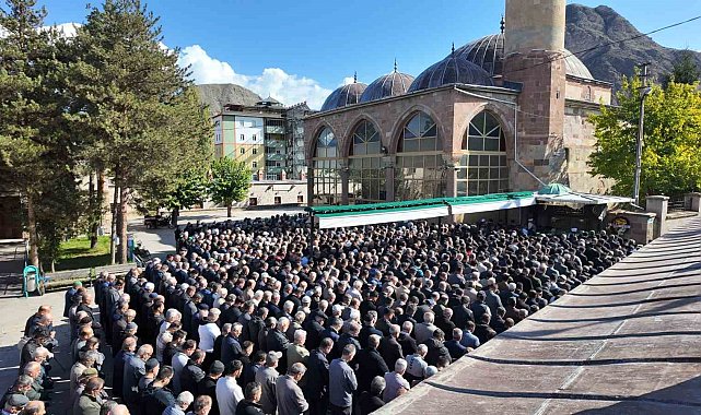 Oltu'nun sevilen ismi Ahmet Turan dualarla uğurlandı