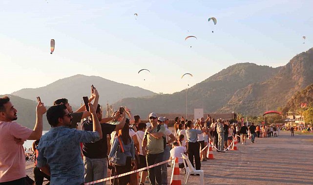 Ölüdeniz Hava Oyunları Festivali'nin açılışı gerçekleştirildi