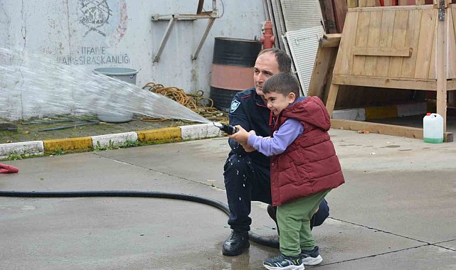 Ordu'da minikler itfaiyecilik mesleğini uygulamalı olarak öğrendi