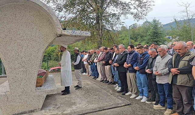 Ordu'da öldürülen kadın toprağa verildi: Önce oğul, sonra anne toprağa girdi