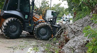 Osmangazi Belediyesi'nden toprak kaymasına hızlı müdahale