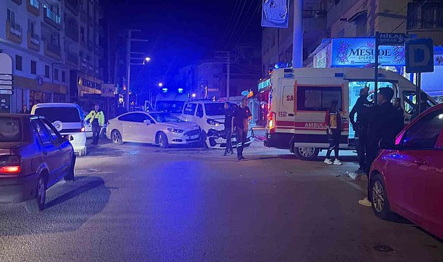 Osmaniye'de otomobiller çarpıştı: 2 yaralı