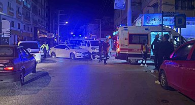 Osmaniye'de otomobiller çarpıştı: 2 yaralı