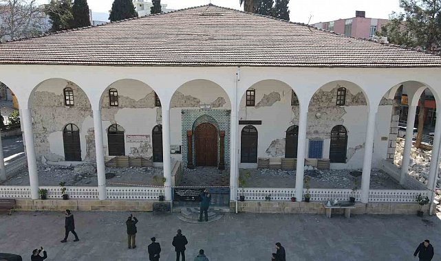 Osmaniye'de tarihi Envar-ul Hamit Camii dualarla yeniden ibadete açıldı