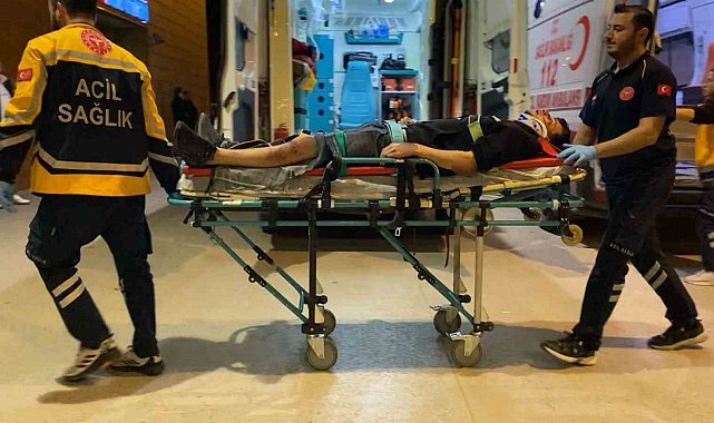Otomobil ile motosiklet çarpıştı: 2 yaralı
