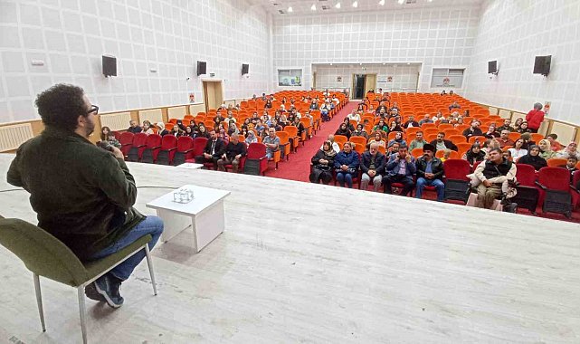 Oytun Erbaş'tan "Hayata Bir de Buradan Bak" söyleşisi