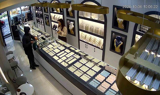 Oyuncak tabancayla kuyumcuyu soymaya kalkıştı