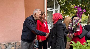 Özer'den şehit ailesine vefa