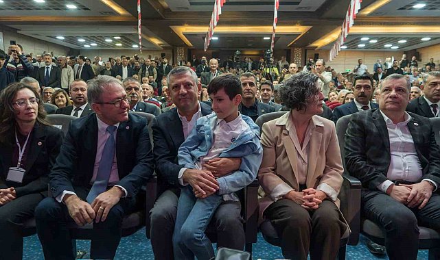 Özgür Özel'den Besim Dutlulu'nun 'parti değiştireceği' iddialarına sert tepki