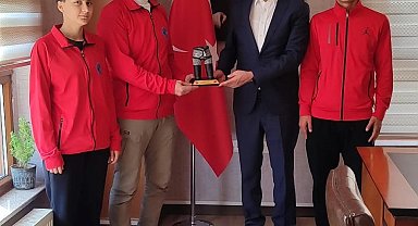 Pazarlar Spor Lisesi Spor Kulübü'nden Vali Yardımcısı Kazez'e projeler ziyareti