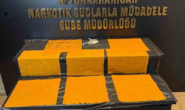 Polis 17 bin 600 kullanımlık uyuşturucu ele geçirdi