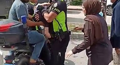 Polis, bilinci kapanan bebeği motosikletle hastaneye yetiştirdi