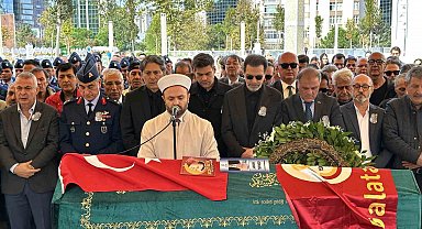 "Altın Çocuk" Göksel Arsoy son yolculuğuna uğurlandı