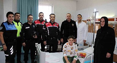 "Gülümse Midyat, Umut Çocuklarda" Projesi 6'ncı kez minik kalplere dokundu