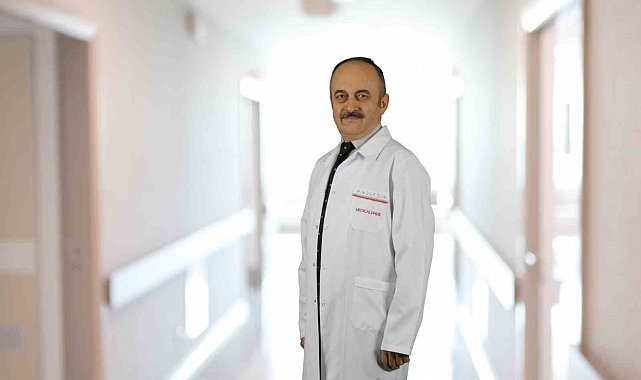 "Meme kanserinde cerrahi tedavi tümörün özelliklerine göre planlanıyor"